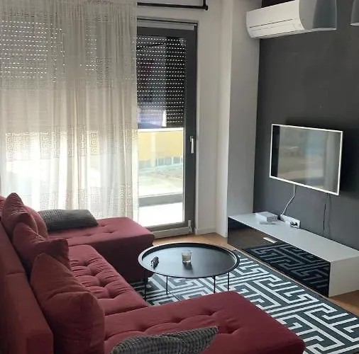 Penthause Stanto, Novogradnja, Blizina Maksimira