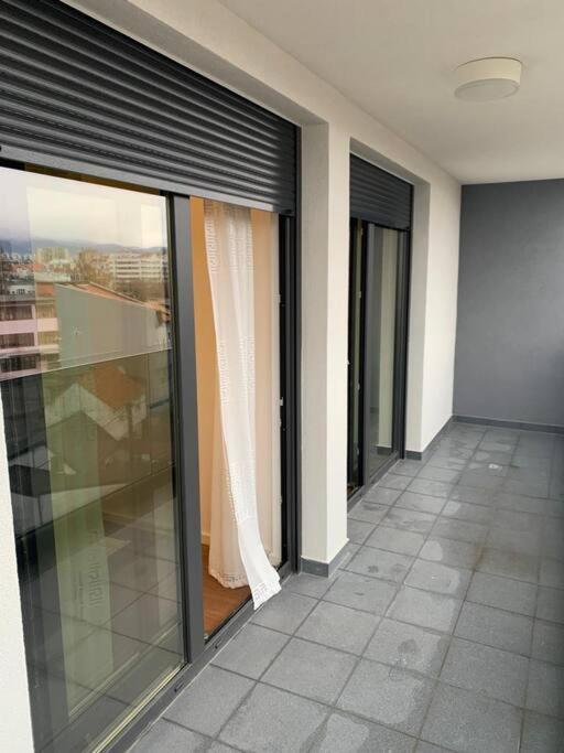 Penthause Stanto, Novogradnja, Blizina Maksimira Apartma *